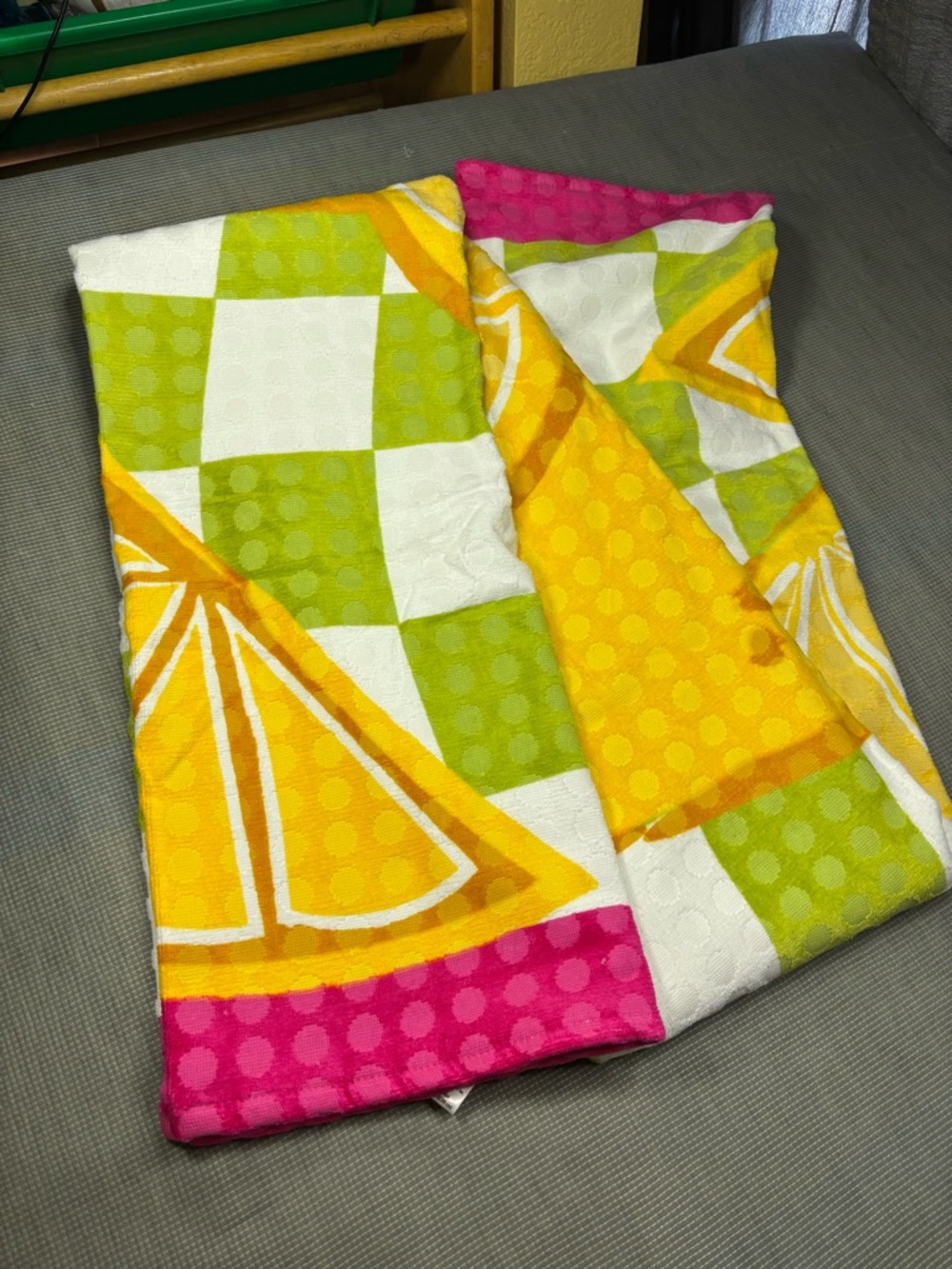 Better Homes And Gardens Bright Citrus Beach Towels - Yellow, Pink, Green, White - Picture 6 of 10